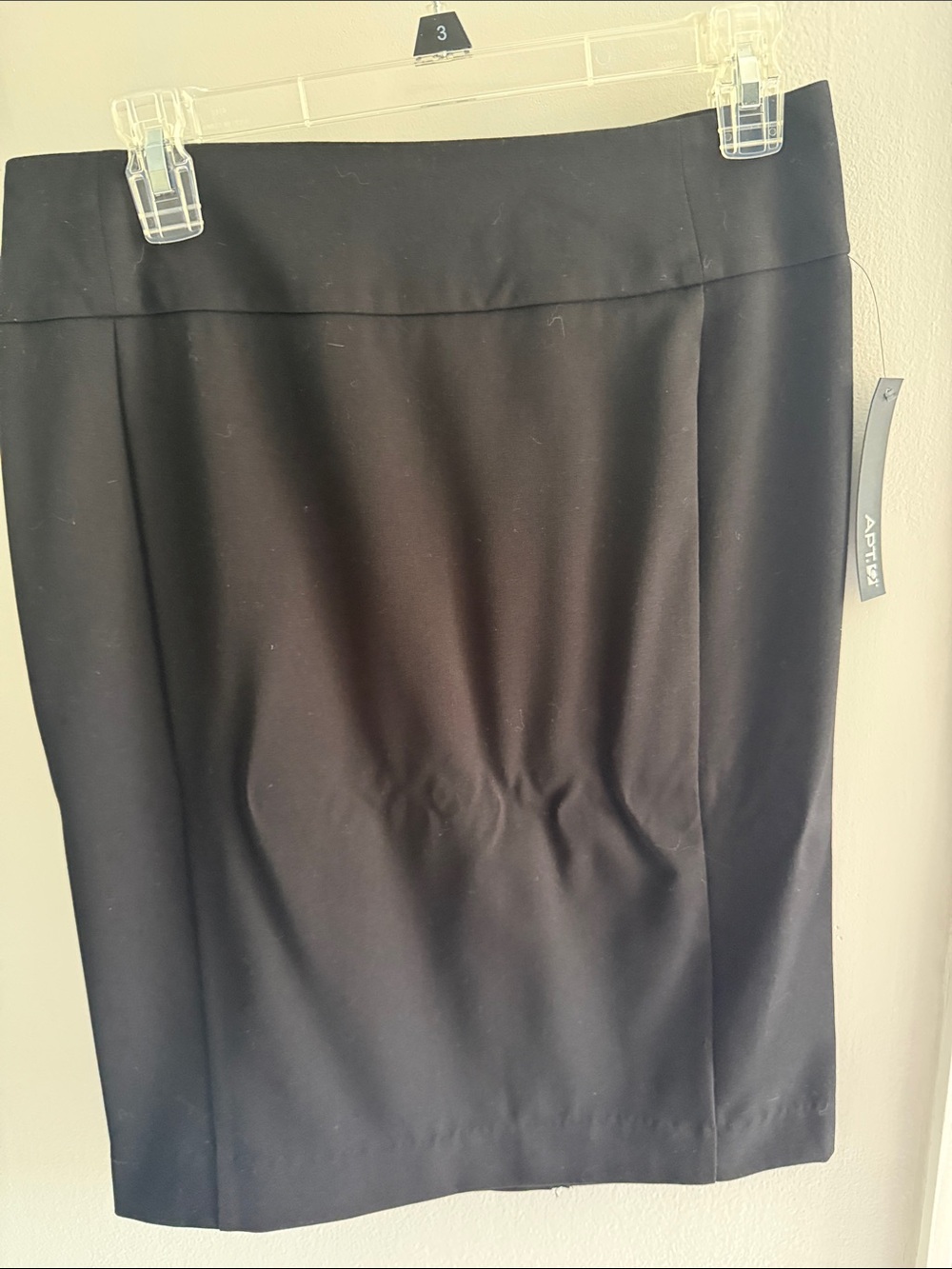Apt. 9 Solid Black Sleek Pencil Skirt